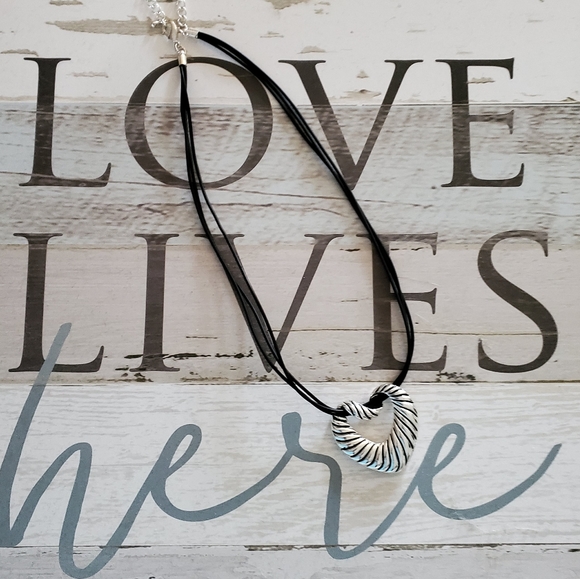 Silver Stipe Heart Black Cord Necklace - Picture 5 of 5